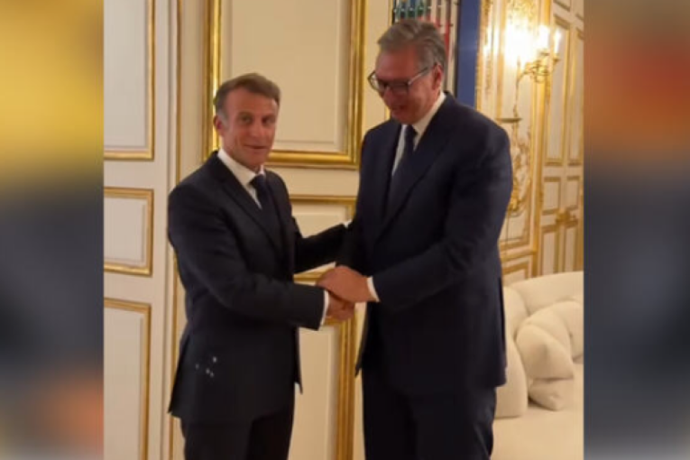 "Odličan sastanak sa Makronom": Vučić objavio snimak nakon sastanka (VIDEO)