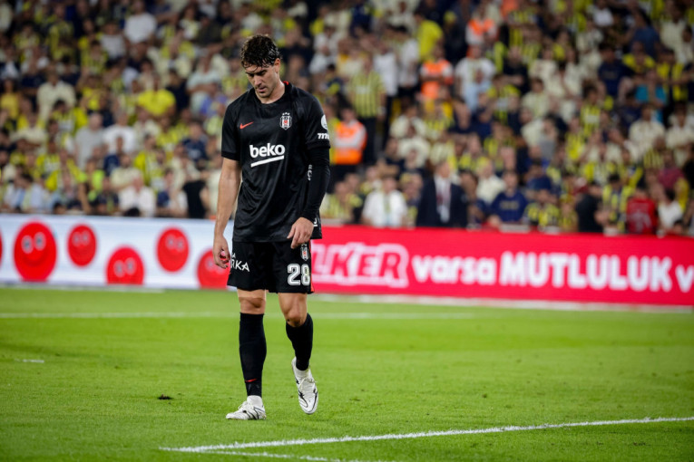 Vlahović suspendovan! Bešiktaš se nada velikom preokretu!