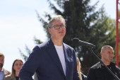 Vučić pozvao Srdanovića na TV duel: Prvi veliki skup liste „Aleksandar Vučić – Ujedinjena Srbija“ 3. oktobra