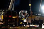 Stena se odronila na autobus sa 90 đaka kod Mojkovca: Povređeno četvoro učenika i vođa puta