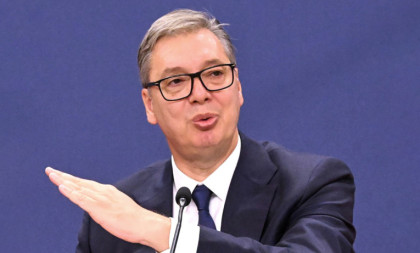 Vučić prvi na listi "Ujedinjena Srbija": Uz Vučevića i Brnabić, među kandidatima brojna poznata imena
