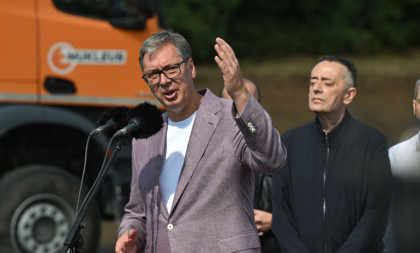 Vučić se obratio građanima: Sanjamo velike snove i ostvarujemo ih! (VIDEO)
