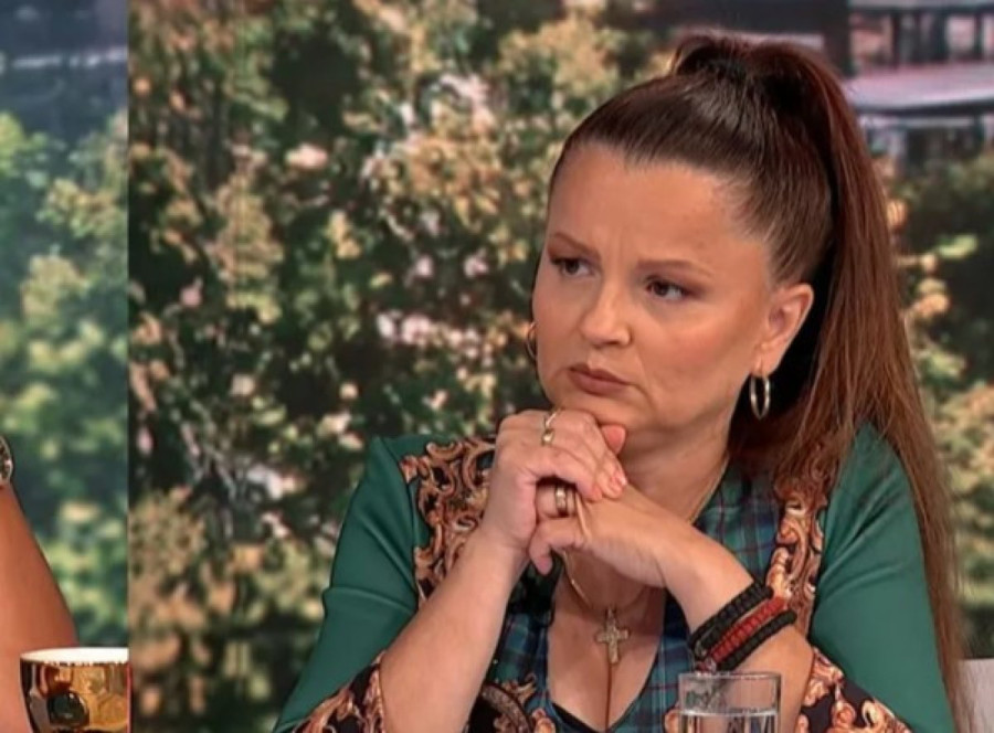 Pavle Mensur u provodu sa zgodnom plavušom: Držali se za ruke, a od Jelisavete ni traga!