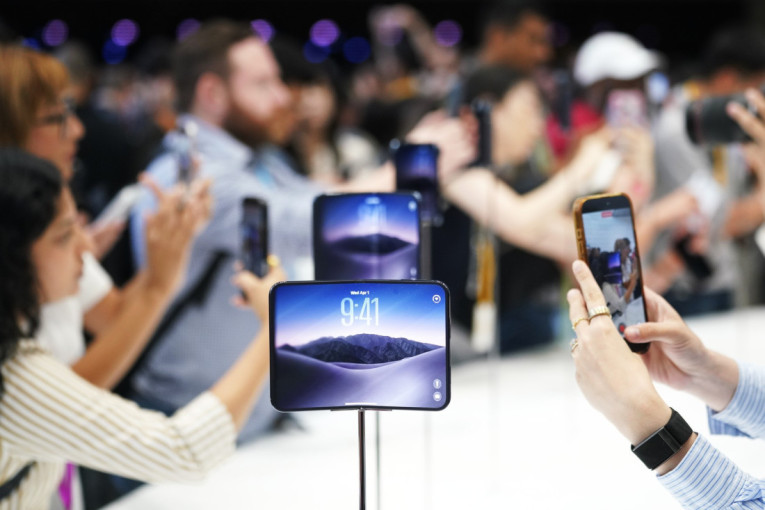Otkriveno koliko će koštati novi iPhone u Srbiji! Poznate cene za 18 Pro i Pro Max, stiže i savitljivi Duo