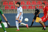 Od Zvezde preko Francuske do OFK Beograda: "Romantičari" predstavili desnog beka (FOTO)