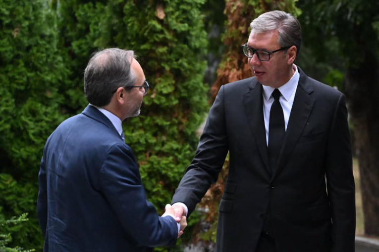 Vučić sa Žiofreom: Razgovarali o evropskom putu Srbije i dijalogu Beograda i Prištine (FOTO)