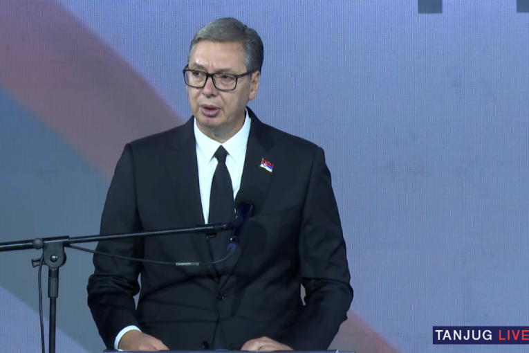 Vučić dodeljuje odlikovanja! (VIDEO)