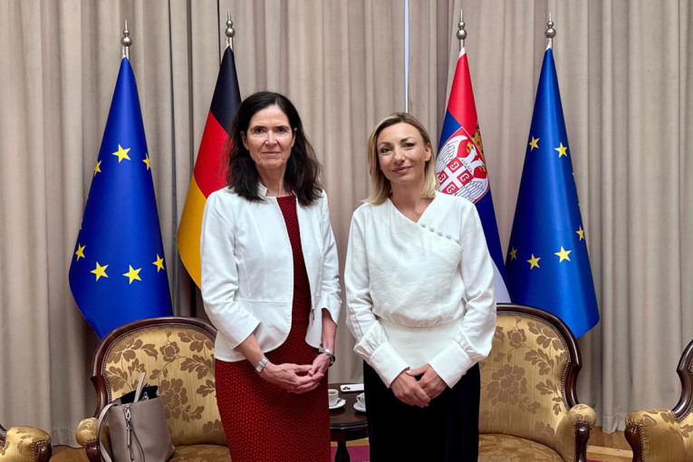 U fokusu položaj žena i zaštita dece: Macura sa ambasadorkom Nemačke i direktorkom UNICEF-a