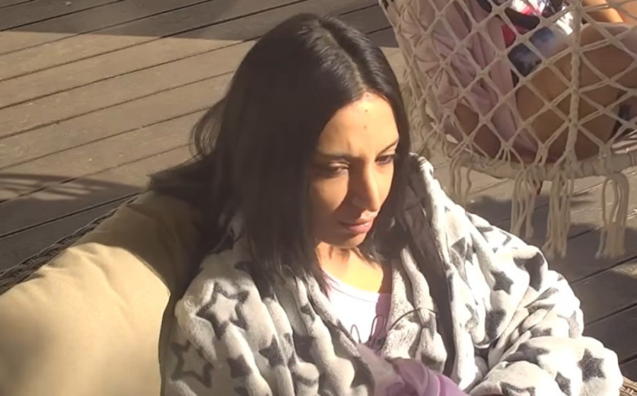 Pao poljubac Miljane Kulić i Filip Cara: Šok scena na imanju u Šimanovcima (FOTO/VIDEO)