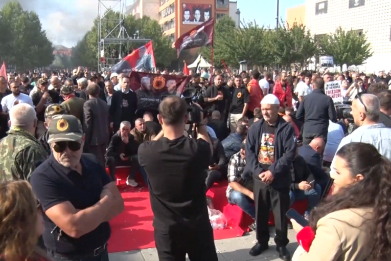 Tači proglašen krivim za ratne zločine, oslobođen za zločin protiv čovečnosti! Dobio 25 godina zatvora