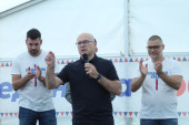Vučević u beogradskim opštinama: Uspeh države ima puni smisao tek kada ga svaka porodica oseti! (VIDEO)