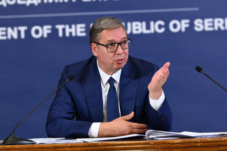 Predsednik Vučić gostuje na Radio Beogradu:Govori o svim aktuelnim i važnim temama za Srbiju i njene građane