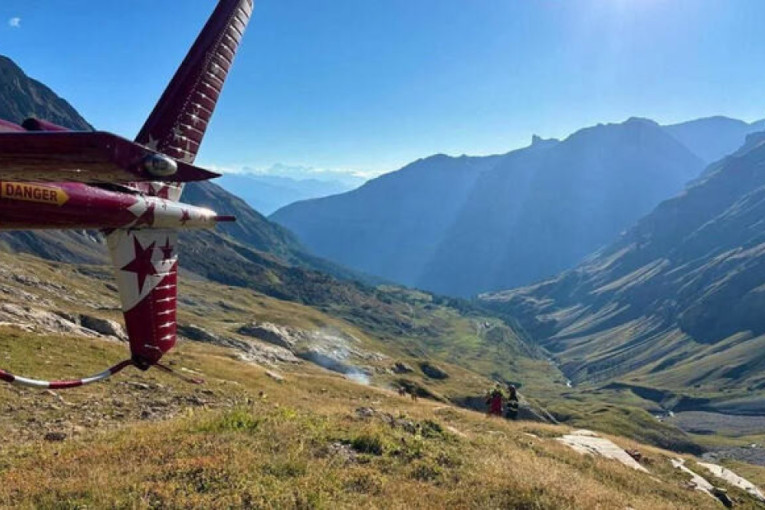 Avion udario u planinu samo 10 minuta nakon poletanja: Među trojicom poginulih poznati direktor i pilot (FOTO)
