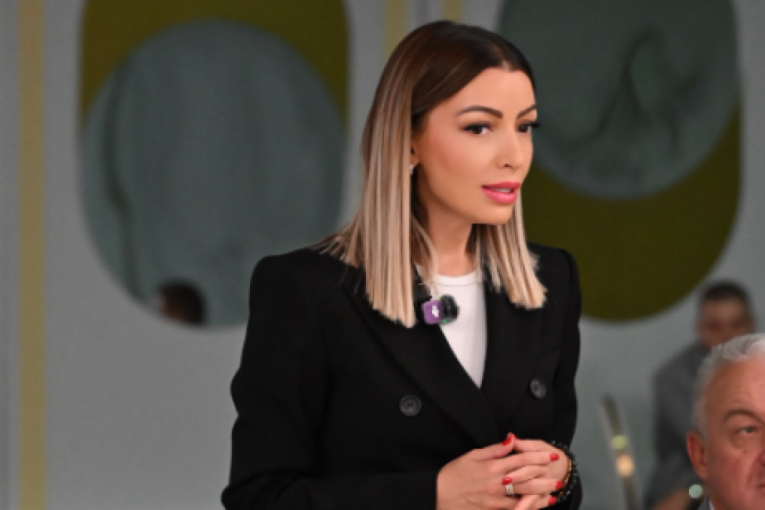 Mesarović iz Valjeva: Dosta je nasilja, haosa i podela – hoćemo da gradimo i razvijamo Srbiju (FOTO)