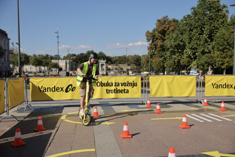 Obuke za vožnju električnih trotineta Yandex Go ponovo održane u Nišu