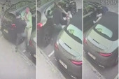 Jeziv snimak napada u centru Novog Sada: Tukao čoveka zbog skupocenog sata, pa mu zabio nož u stomak (VIDEO)