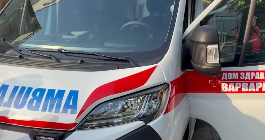 Značajna pomoć za stanovnike Varvarina: Pošta Srbije donirala potpuno opremljeno vozilo hitne pomoći