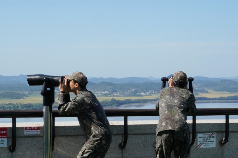 Pjongjang ponovo pokazuje silu: Severna Koreja ispalila dve rakete za samo nekoliko sati