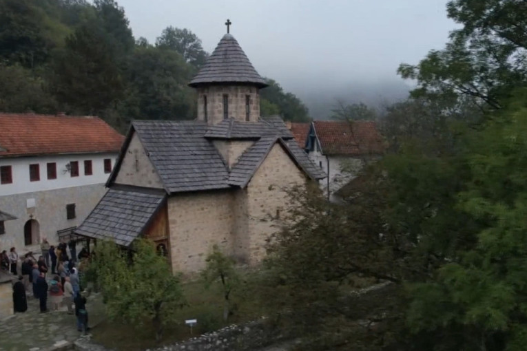 U znaku duhovnosti i tradicije: Jedinstveni krstovi biće predstavljeni na mestu posebno važnom za patrijarha Pavla (VIDEO)
