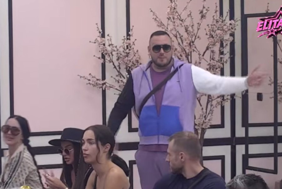 Car i Đukić oči u oči! Trese se Bela kuća, obezbeđenje hitno reagovalo! (VIDEO)