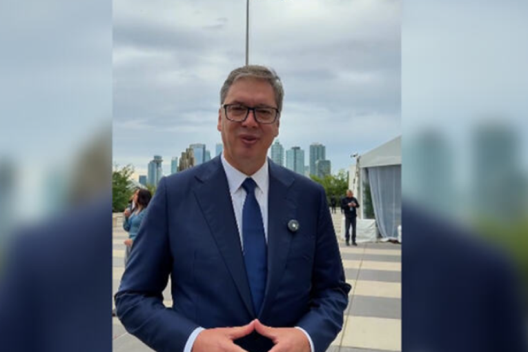 "Žena je temelj društva": Vučić se obratio svim damama, stigao odgovor na stravične uvrede blokadera
