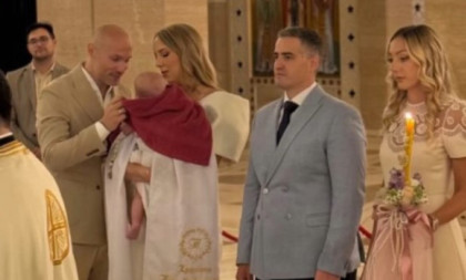 Aca Sofronijević krstio ćerku Taru u Hramu Svetog Save! Emotivne fotografije raznežile sve!