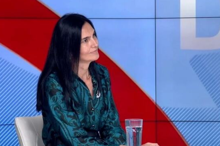 Ko je Vera Radović, 50. na blokaderskoj listi? Služila svakom režimu, a džepove joj puni i Crna Gora