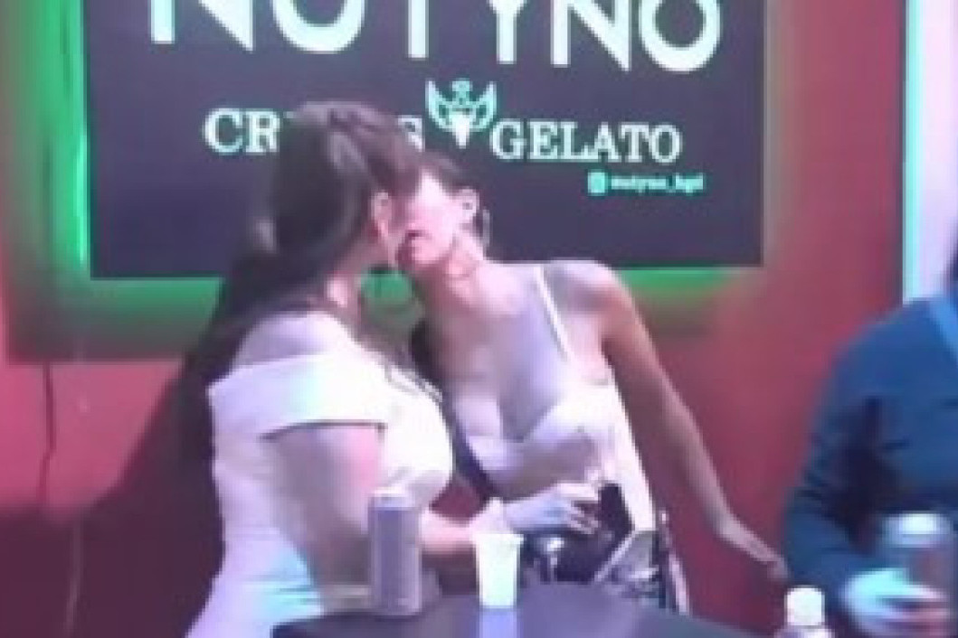 Miljana Kulić i Laura Prgomet se strasno ljubile: Rijaliti veteranka prešla na žene (VIDEO)