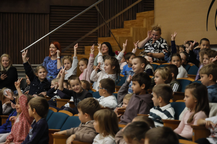 Od petlova do kornjača, dinosaurusa i kengura: Muzički safari za klince u Beogradskoj filharmoniji (FOTO)