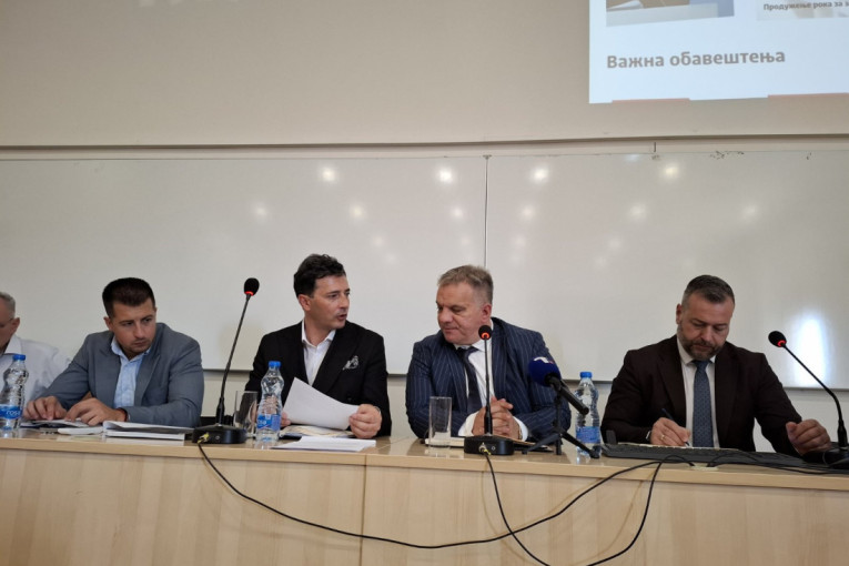 Velike promene stižu u škole u Srbiji: Stanković otkrio šta čeka đake i nastavnike, uvodi se i novo pravilo za AI (FOTO)
