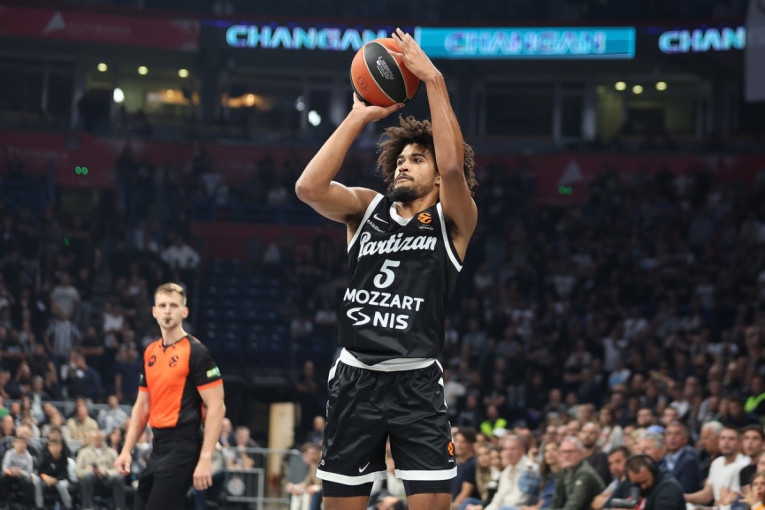 Partizan - Olimpija Milano: Gudurić počeo da rešeta, Valjak uspeva da sačuva vođstvo!