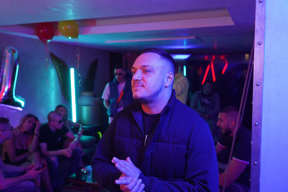 Gastoz otkrio šta se izdešavalo pred Anđelin ulazak u "Elitu 10": Sa svima je više bila nego sa mnom!