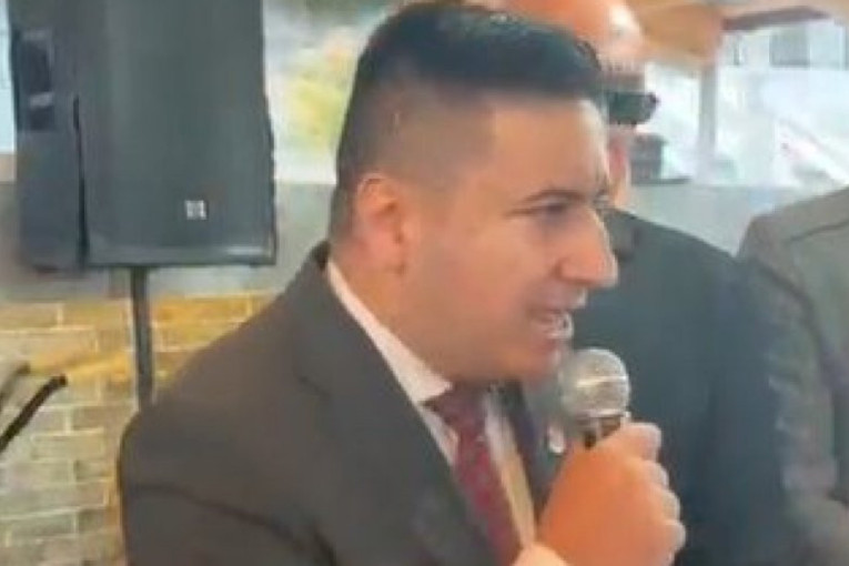 Iz Vasojevića vila kliče - ne daj Srbiju, predsedniče! Dajković okupio narod Crne Gore u znak podrške Vučiću (VIDEO)