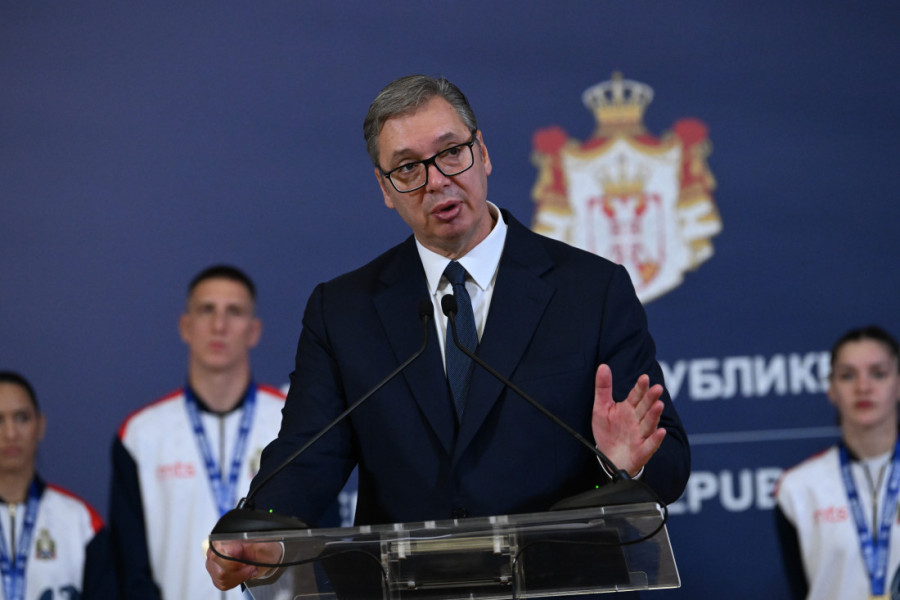 Vučić primio boksere, osvajače medalja: Svaka čast svima, beskrajno hvala, obradovali ste naš narod (VIDEO)