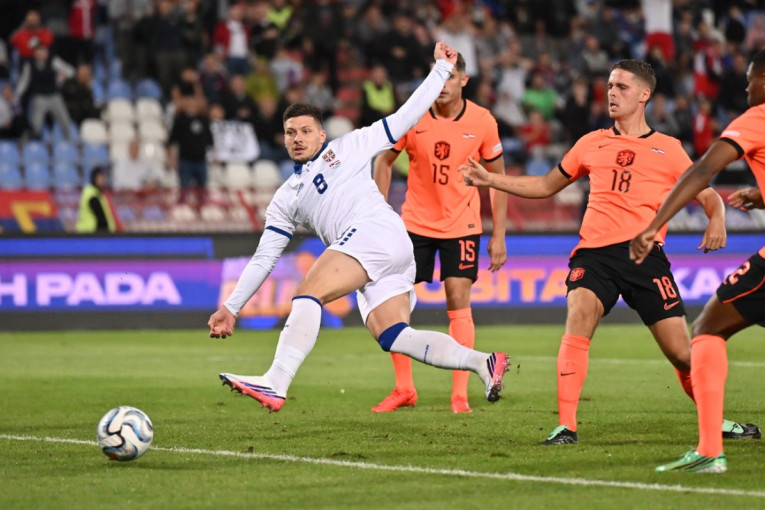 Srbija - Holandija: Gooool! Jović izjednačio posle manje od 60 sekundi na terenu! (VIDEO)
