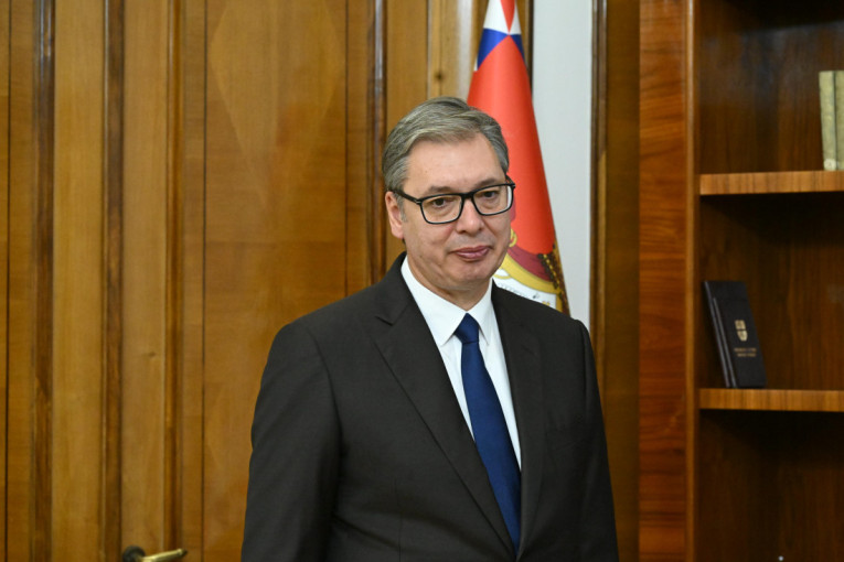 Vučić pred građanima otvorio ključna pitanja: Država nije igračka, morate da znate kakvu će politiku neko da vodi!