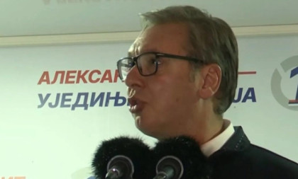 Vučić poručio iz Bora: Nećemo više imati 31 sekretaricu i 31 šofera, biće 12 ministarstava sa malo vrednih ljudi! (VIDEO)