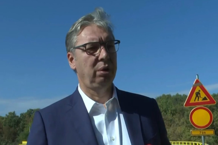 Vučić obilazi radove na putu Brestovac-Selište! Odgovorio na napade blokadera: "Da me oterate iz naroda ne možete"