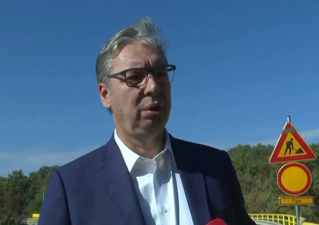 Vučić obišao Istočnu Srbiju: Najavio pobedu na izborima, posetu završio kod druga iz vojske (VIDEO)(VIDEO)