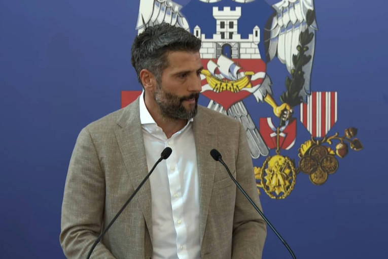 Šapić govorio o incidentu sa Tatjanom Mićić: Pitao sam je zašto je dolazila pred moju kuću, nisam je ni takao (VIDEO)