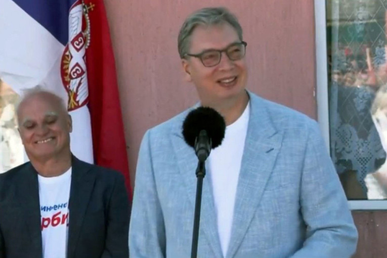 Vučić: Studentska lista bi uvela sankcije Rusiji i priznala nezavisnost tzv. Kosova