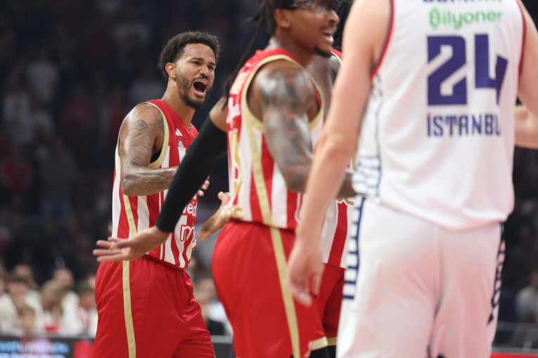 Crvena zvezda - Anadolu Efes: Crveno-beli krenuli da lome Turke!